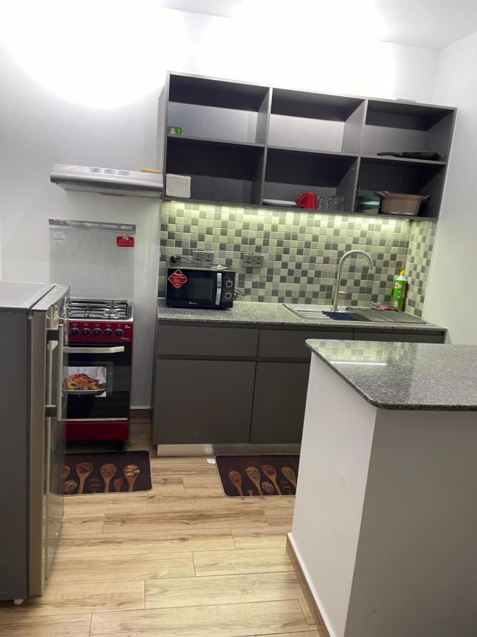 La Maison Ii- Two Bedroom In Tatu City, अपार्टमेंट